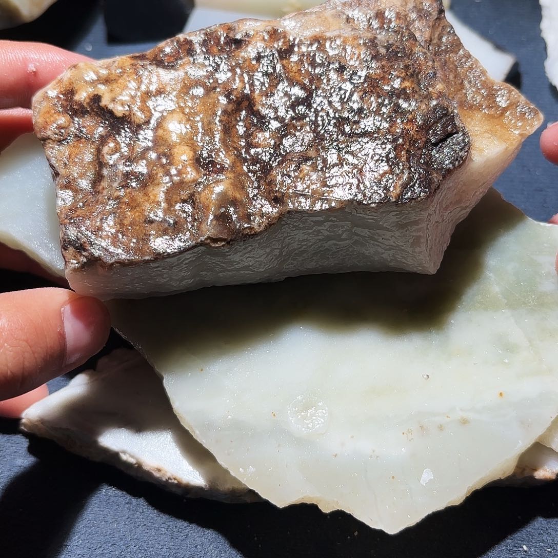 和田玉未镶嵌珠宝奇石