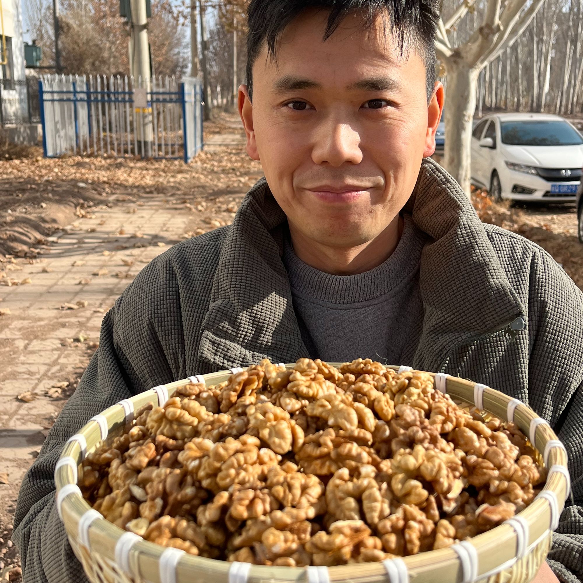 【手剥核桃仁】新疆185纸皮大果核桃手工核桃仁零食