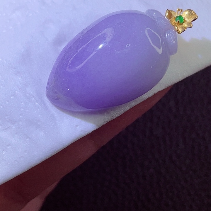 翡翠18K金镶嵌颈饰翡翠