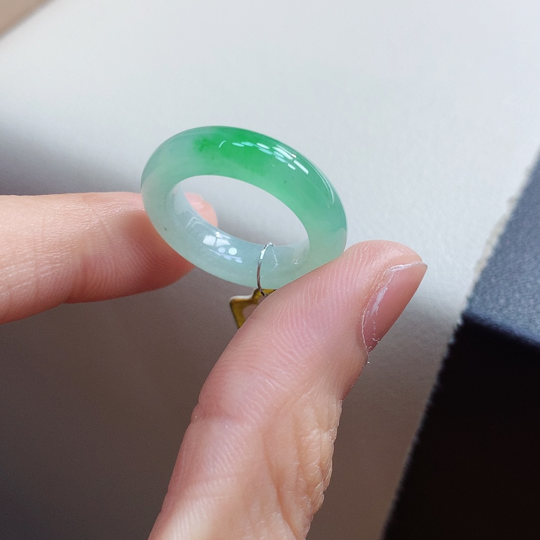 翡翠戒指未镶嵌10号