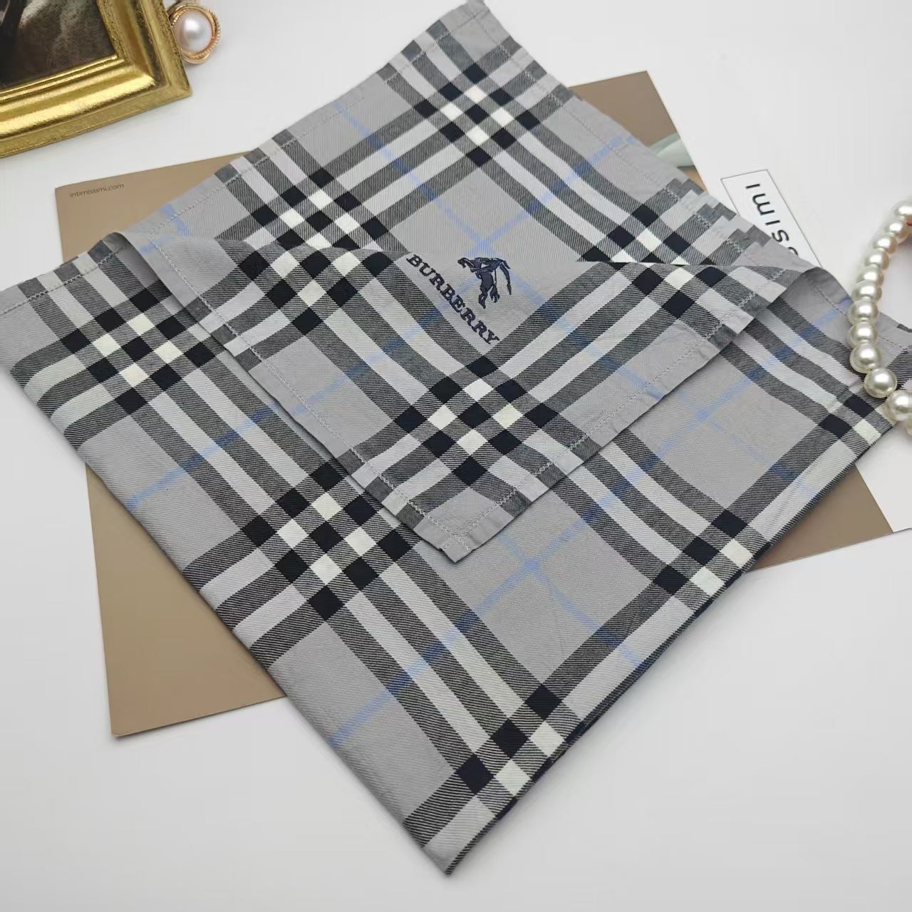 99新 BURBERRY/博柏利  海囤/巴宝莉/丝巾/YY05716