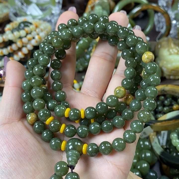 透闪石质玉108粒未镶嵌