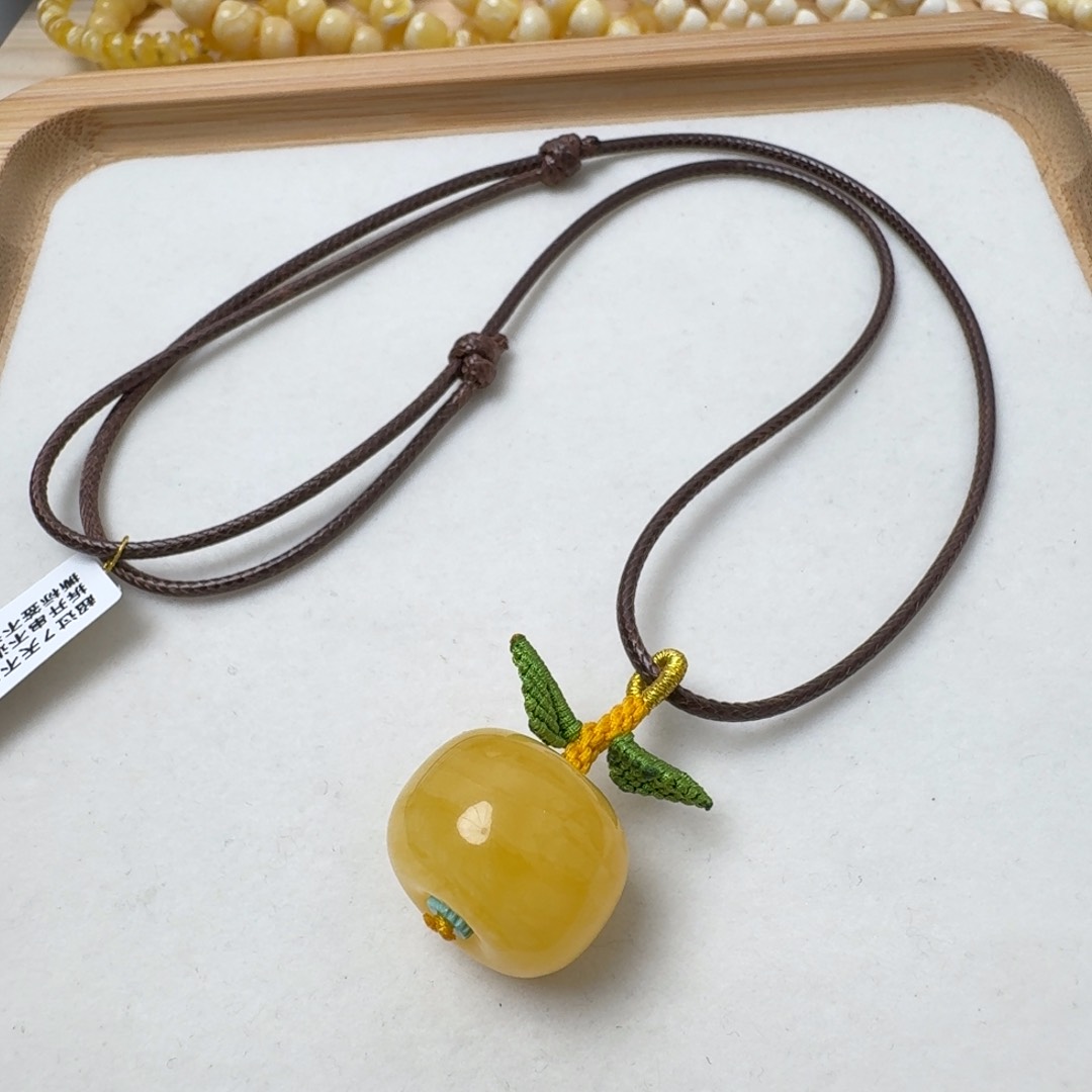 蜜蜡吊坠(赠链)未镶嵌