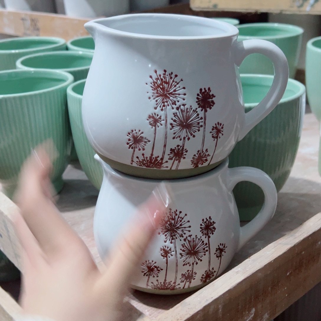 满10米包邮发货，默认打孔发货，不打孔联系客服备注。