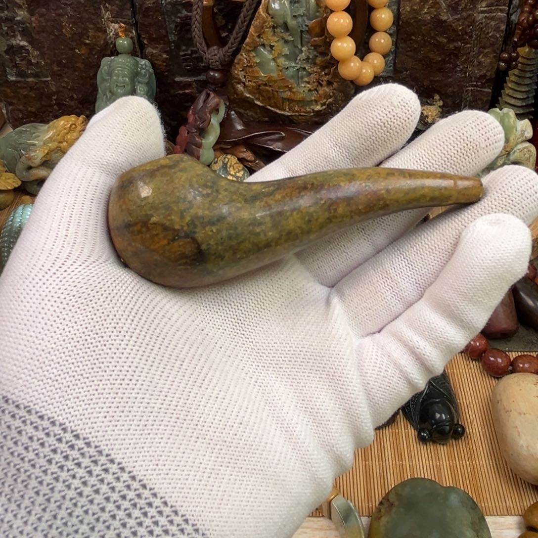 岫岩河磨玉（透闪石质玉）未镶嵌把件