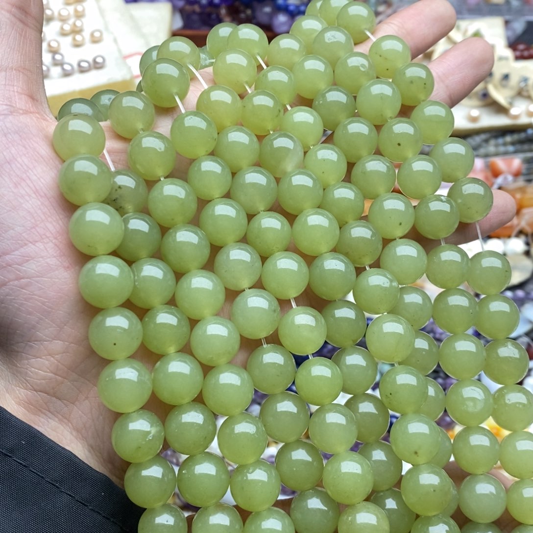 玛瑙/玉髓未镶嵌珠宝半成品一条微瑕12mm晴绿玉髓圆珠