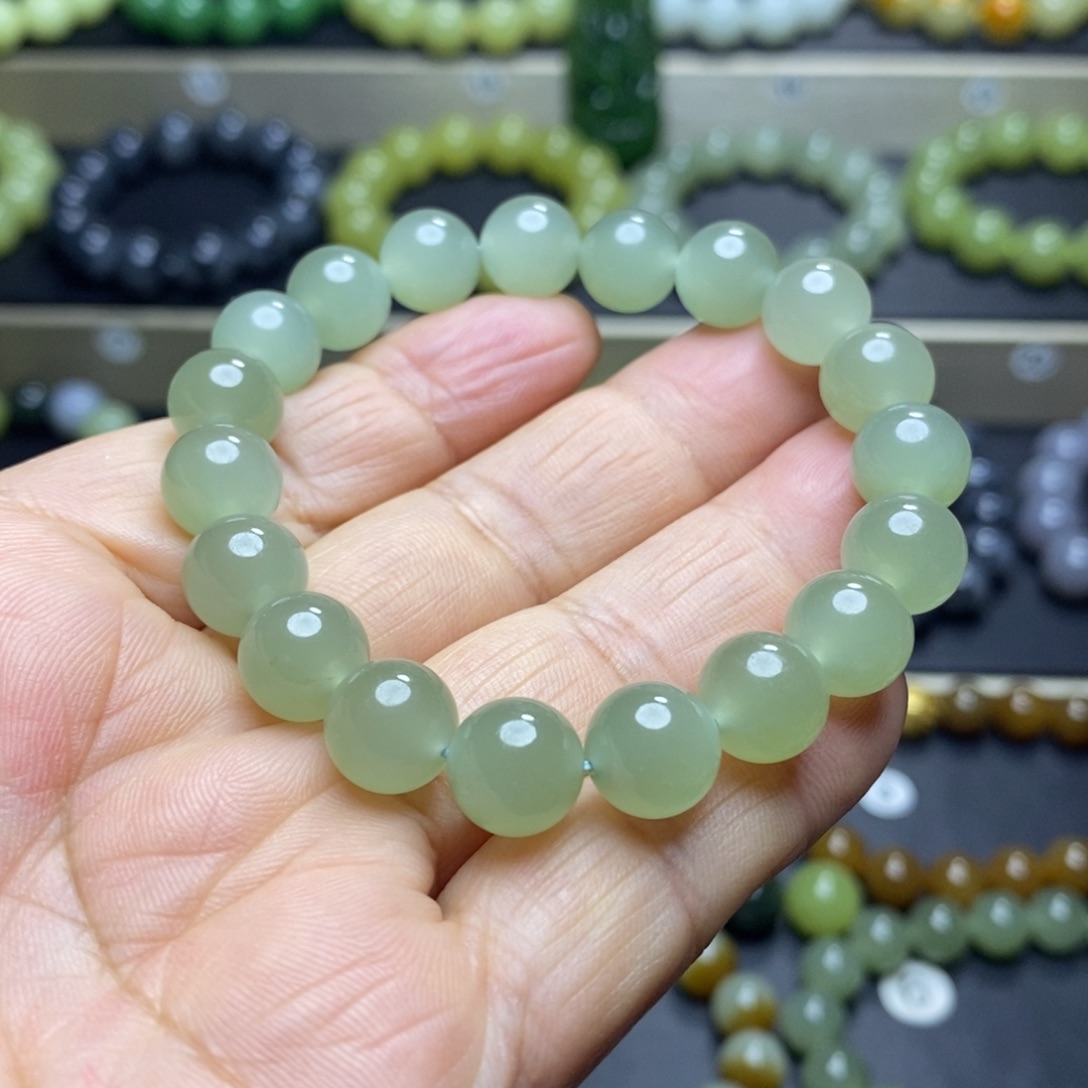 和田玉未镶嵌手串