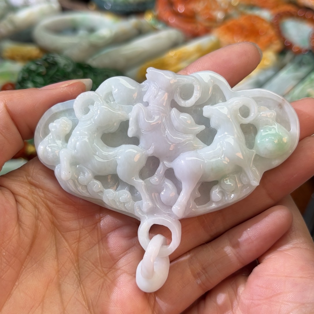 翡翠颈饰未镶嵌待编款