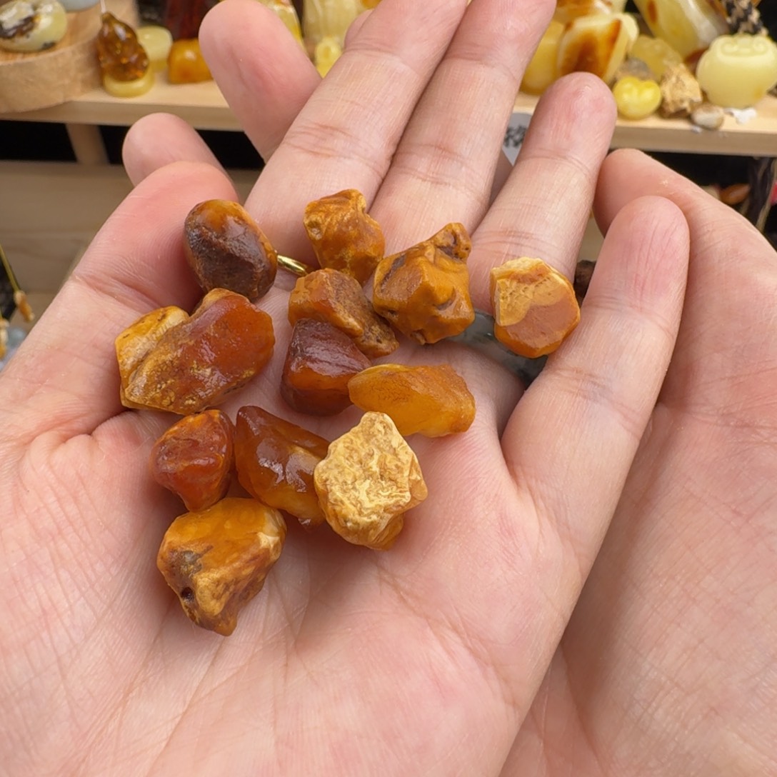 ˘***˘定制琥珀未镶嵌16.1克