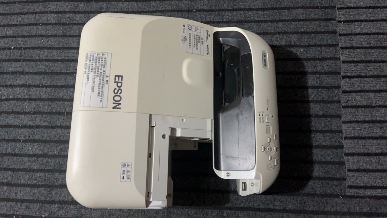 9新 Epson/爱普生 二手爱普生高清投影机 运费自理