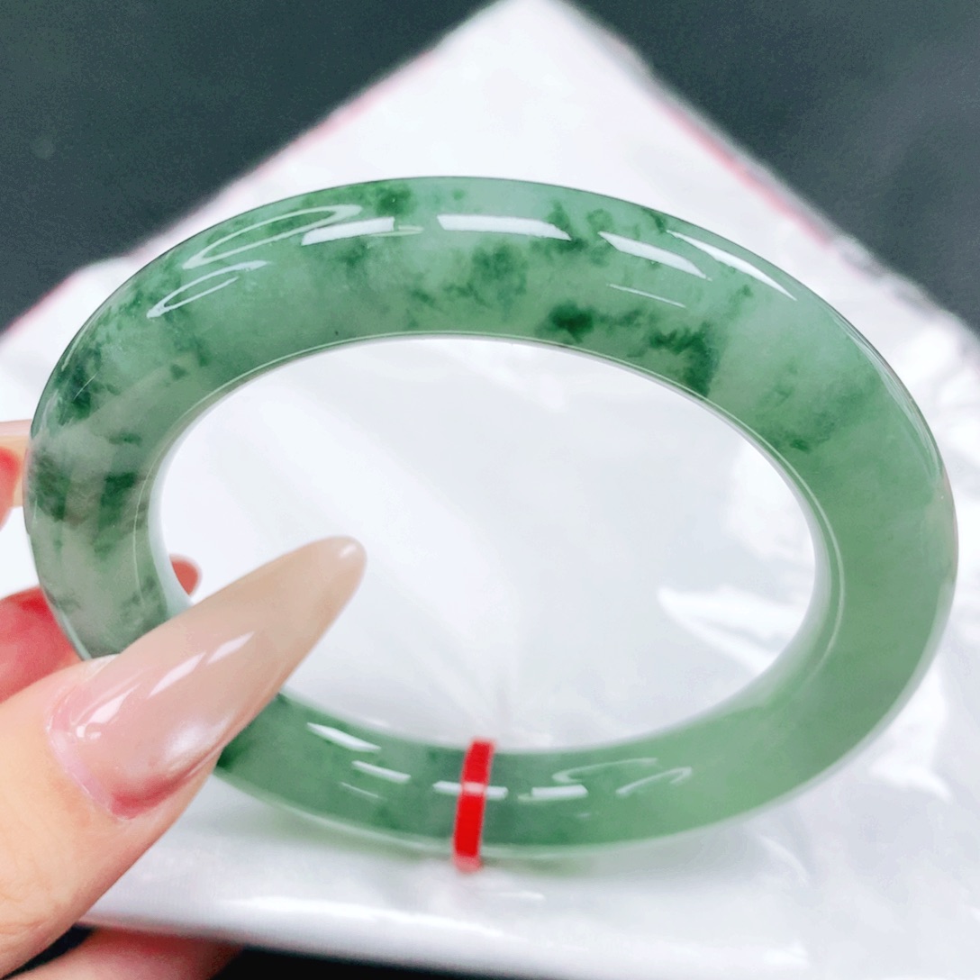 翡翠未镶嵌手镯54