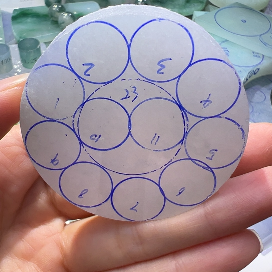 苗***m定制翡翠未镶嵌翡翠