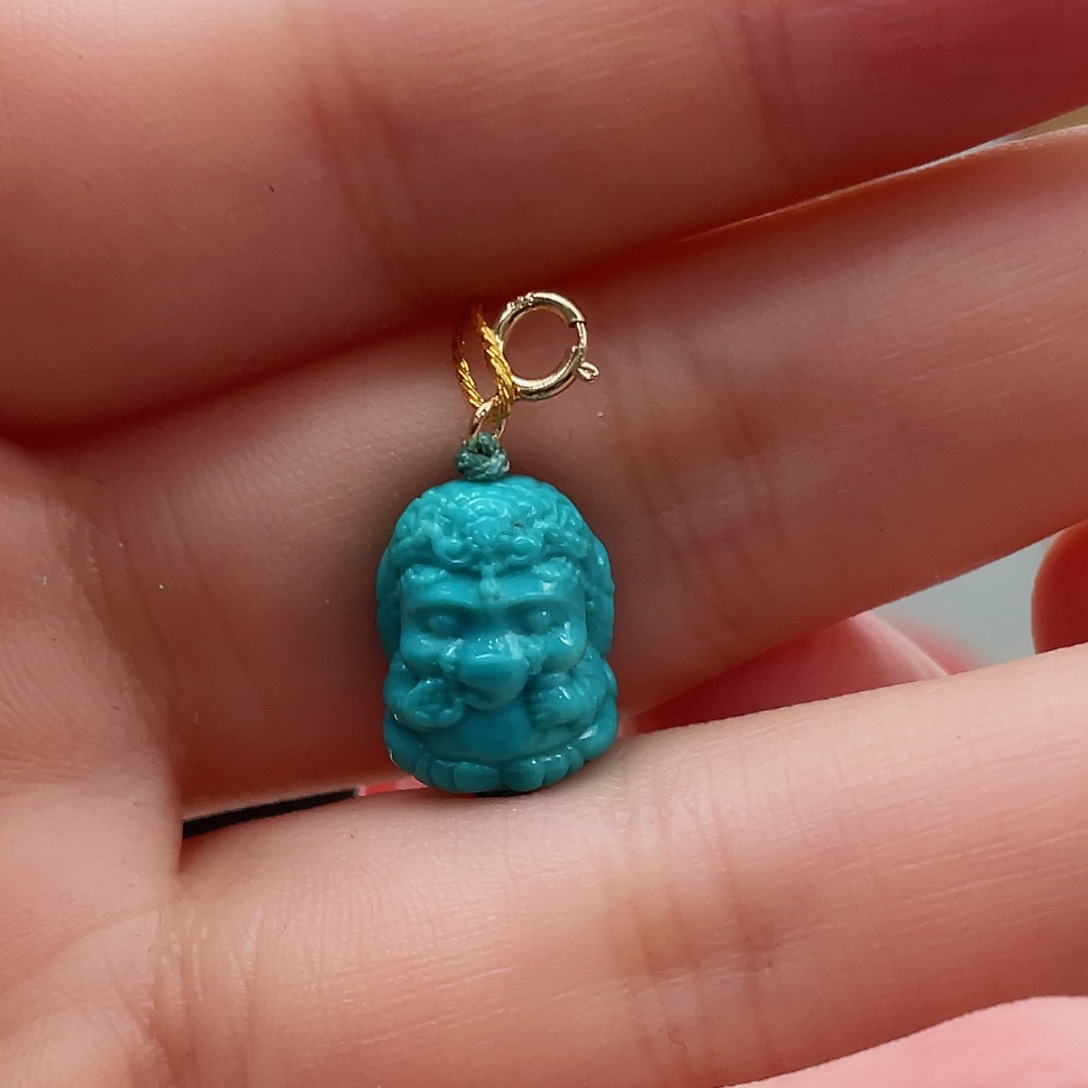 绿松石颈饰未镶嵌