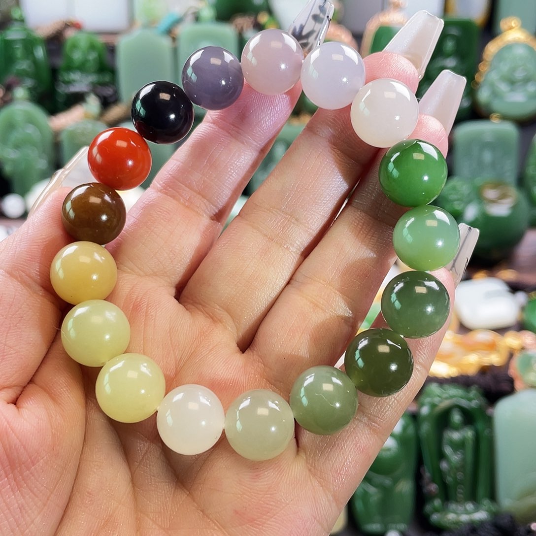 和田玉未镶嵌手串