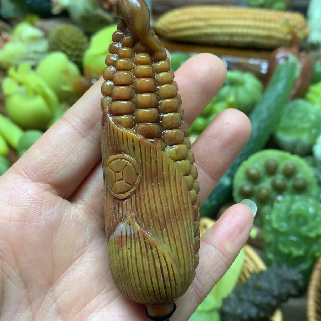 蛇纹石玉手把未镶嵌