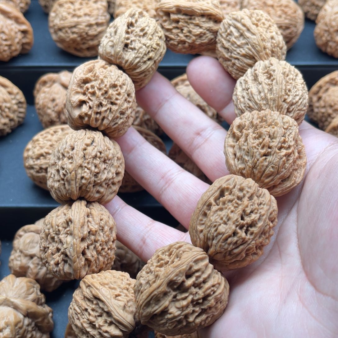 文玩核桃吊坠南疆石手持32，99