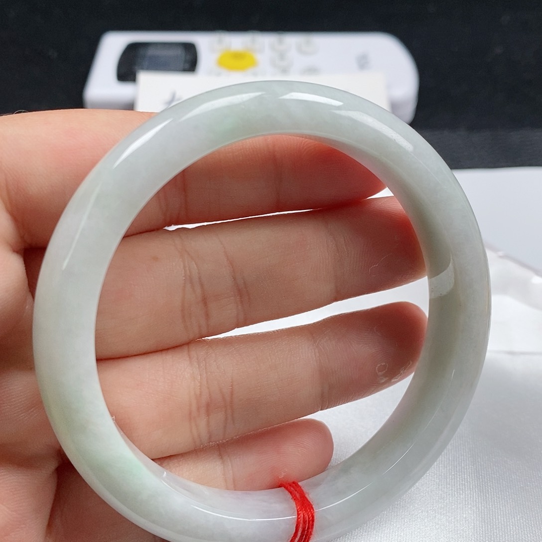 【闪购商品】翡翠手镯未镶嵌246号，60-61圈口