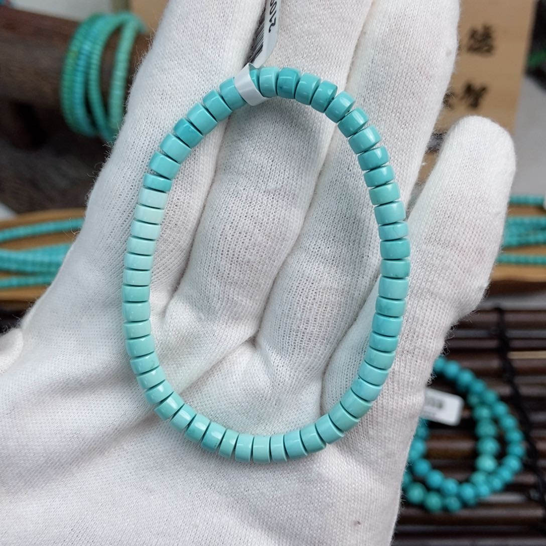 绿松石雕刻未镶嵌