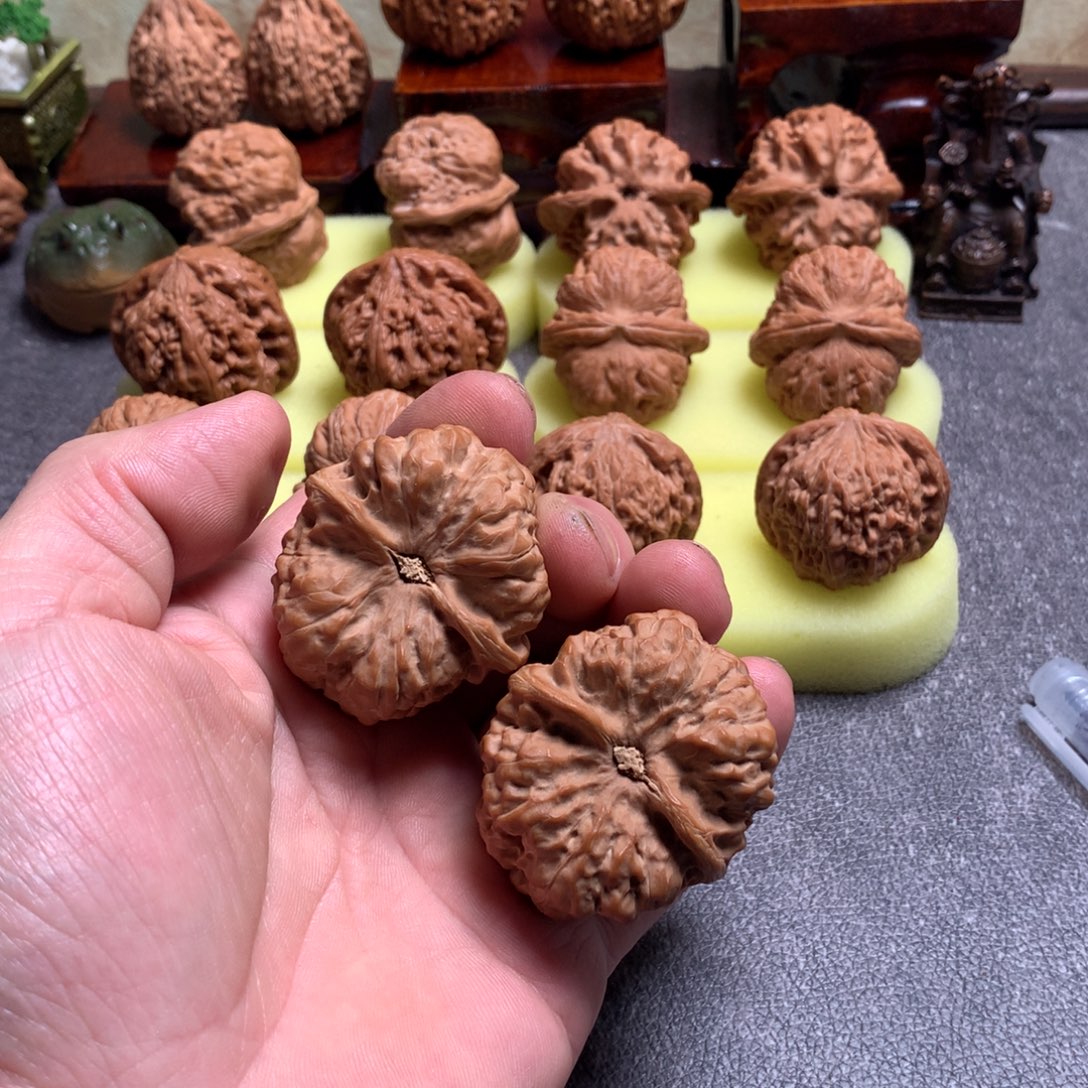 夯***）文玩核桃吊坠蛤蟆头