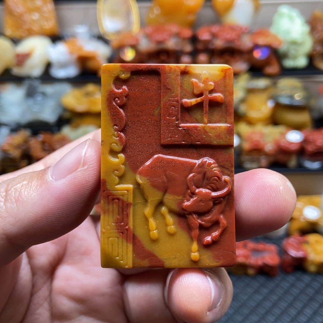 石英质玉（黄龙玉）挂件未镶嵌