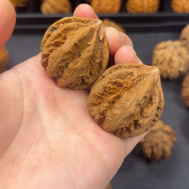 核桃秦岭文玩核桃