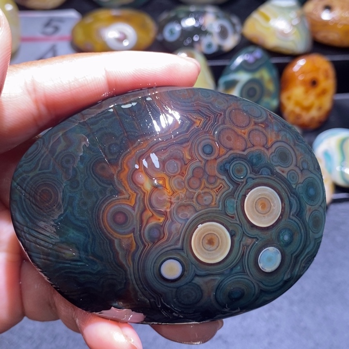 玛瑙/玉髓未镶嵌珠宝奇石151