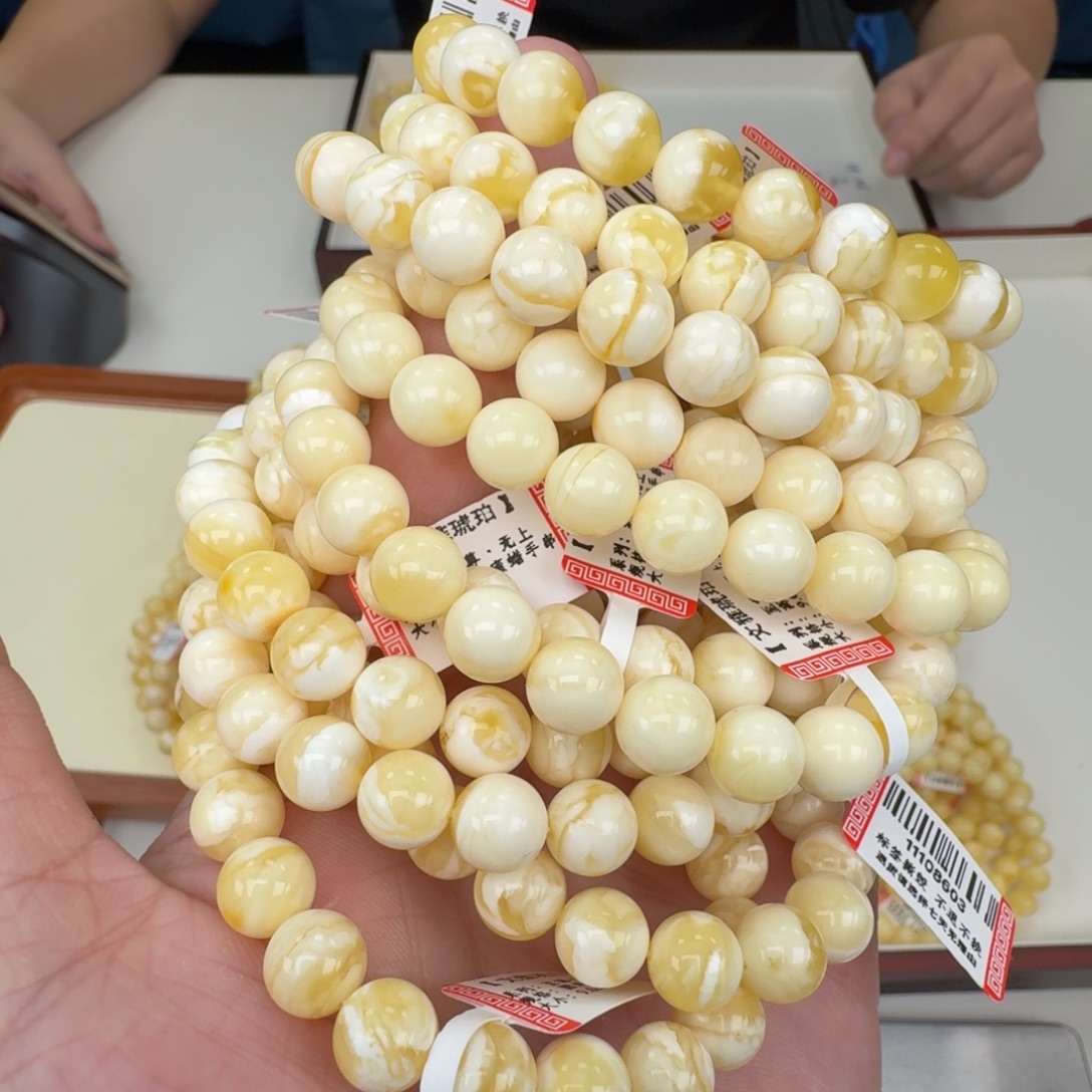 琥珀未镶嵌手链多样性发其一