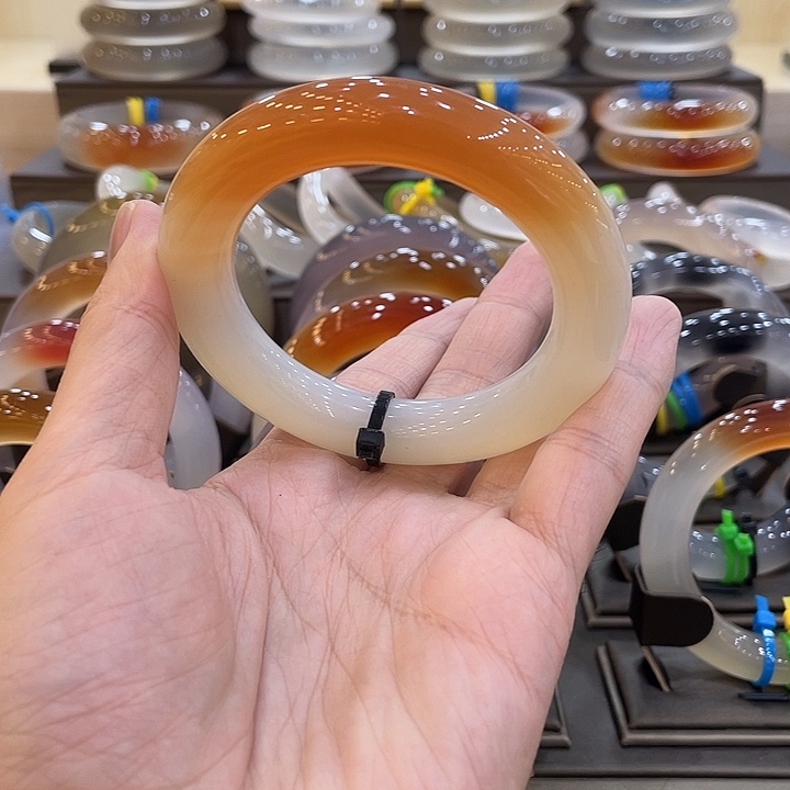 玛瑙/玉髓未镶嵌手镯