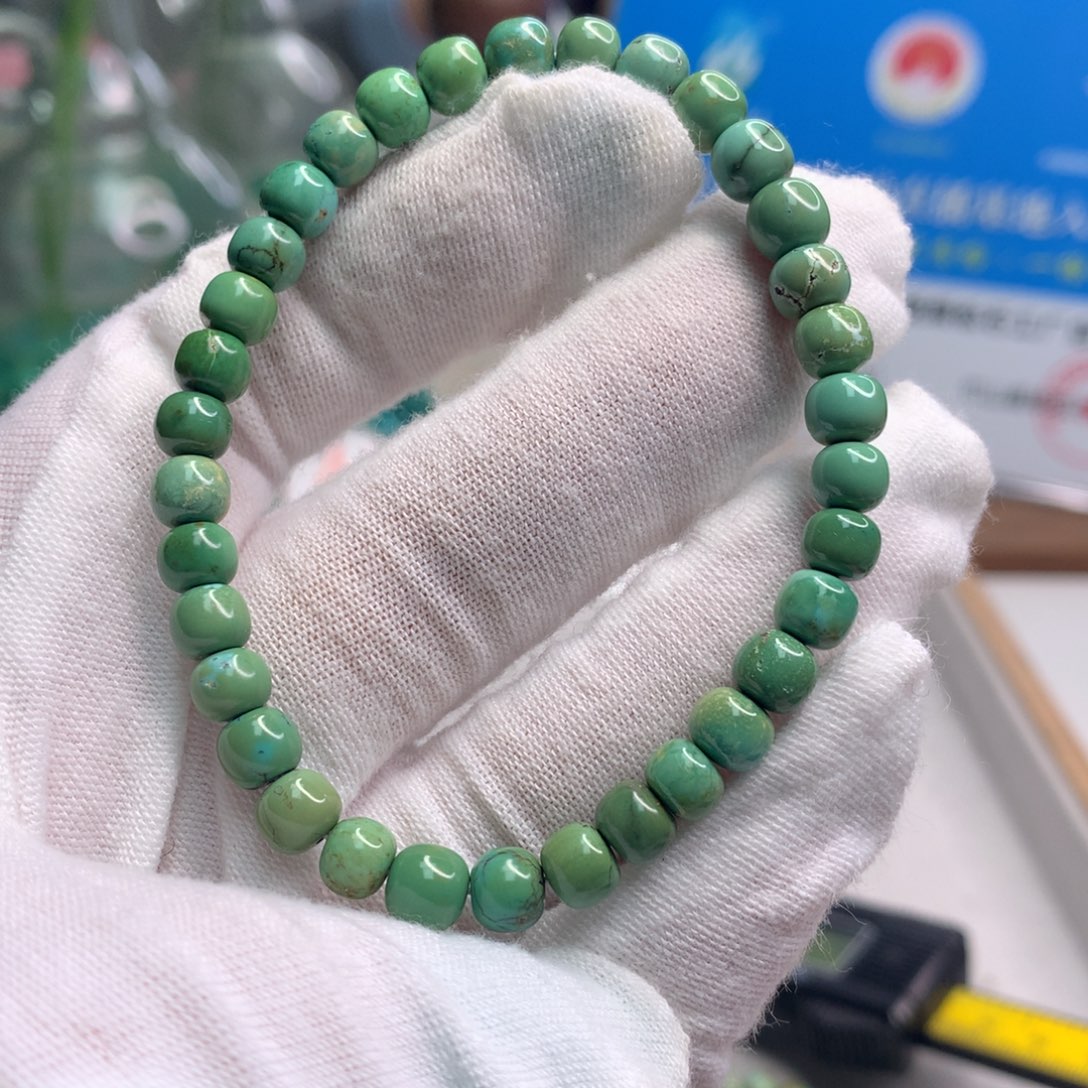 绿松石未镶嵌饰品