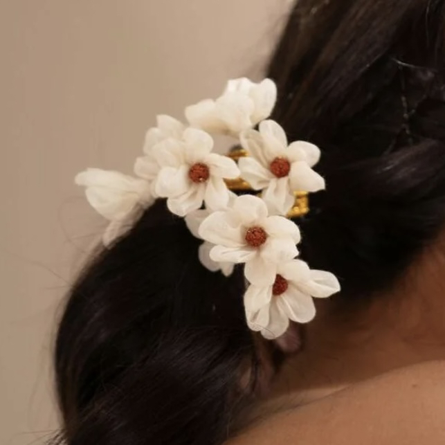 巴基斯坦游牧日记白花发饰时尚设计