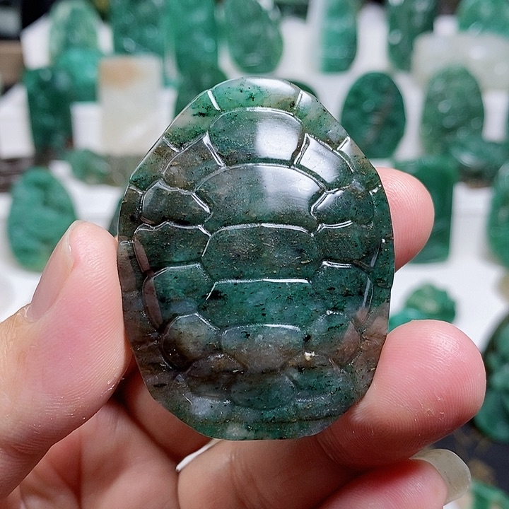 未镶嵌独山玉颈饰