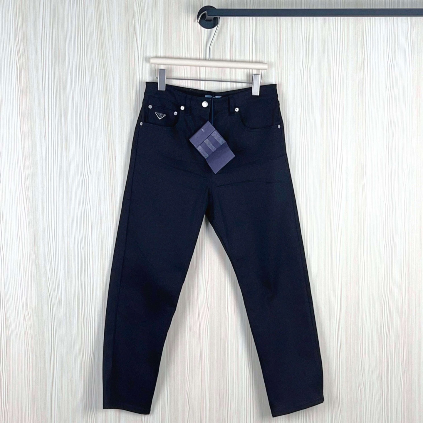 99新 Prada/普拉达 安洁利严选裤子 尺码27成色看直播 GSS19189
