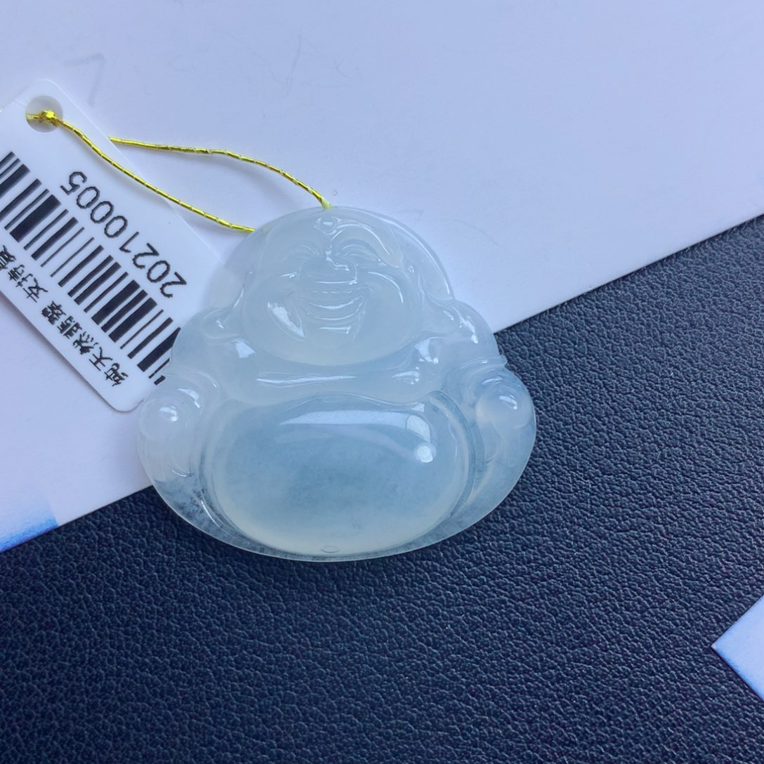 翡翠颈饰未镶嵌佛公