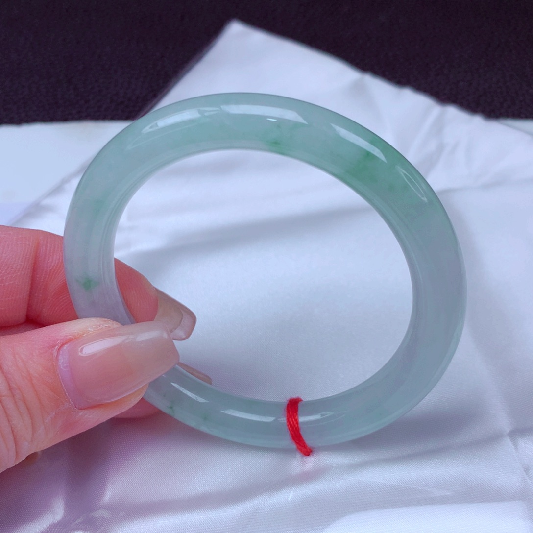 翡翠未镶嵌手镯手镯