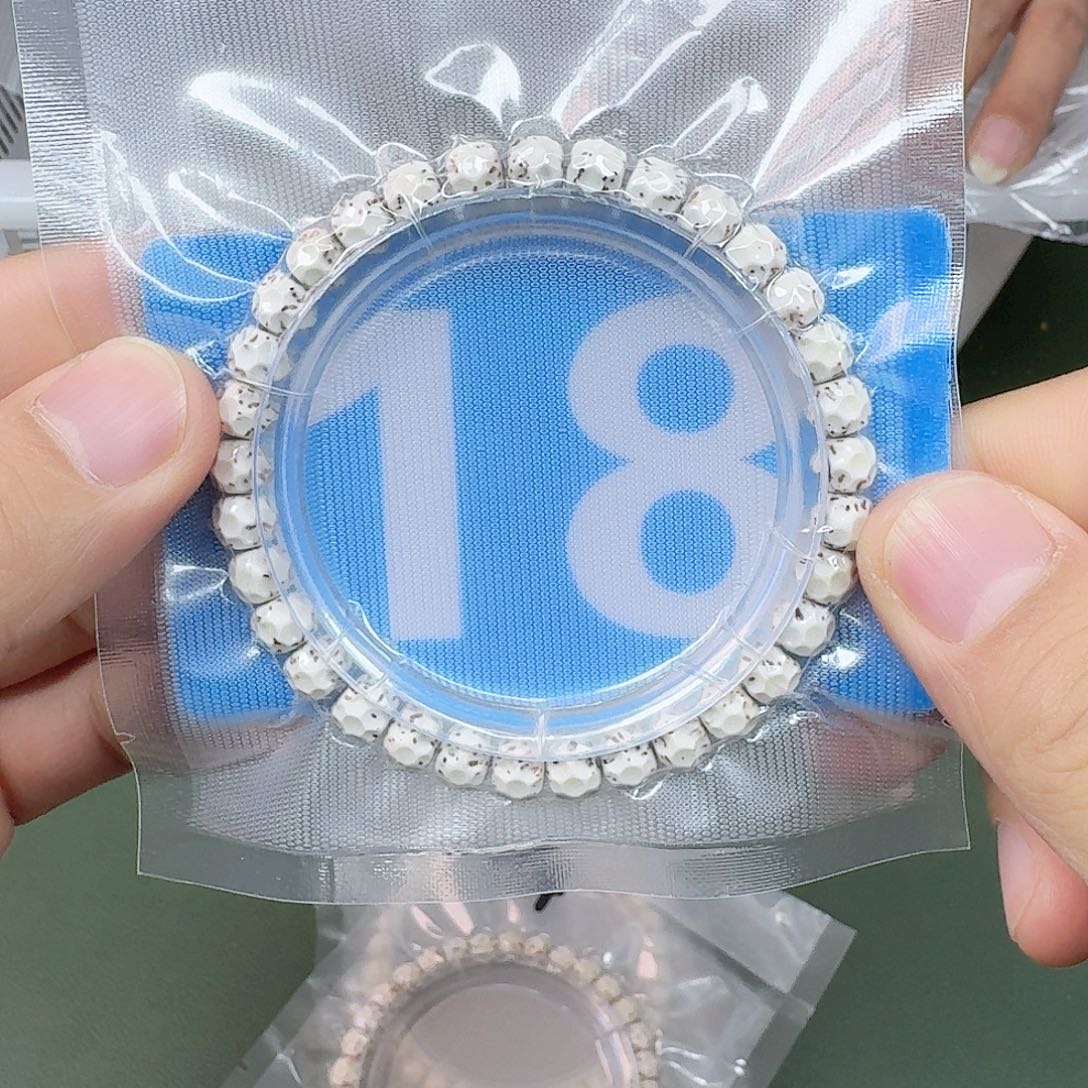 吊坠星月菩提76单圈。  18