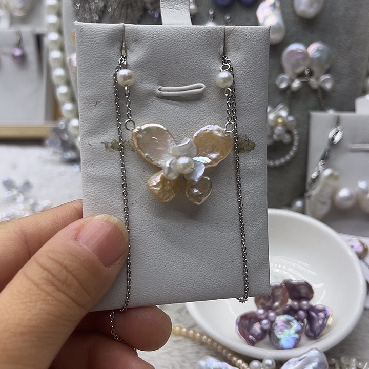 颈饰银S925镶嵌淡水珍珠