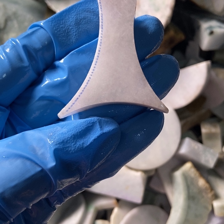 翡翠颈饰未镶嵌天然翡翠