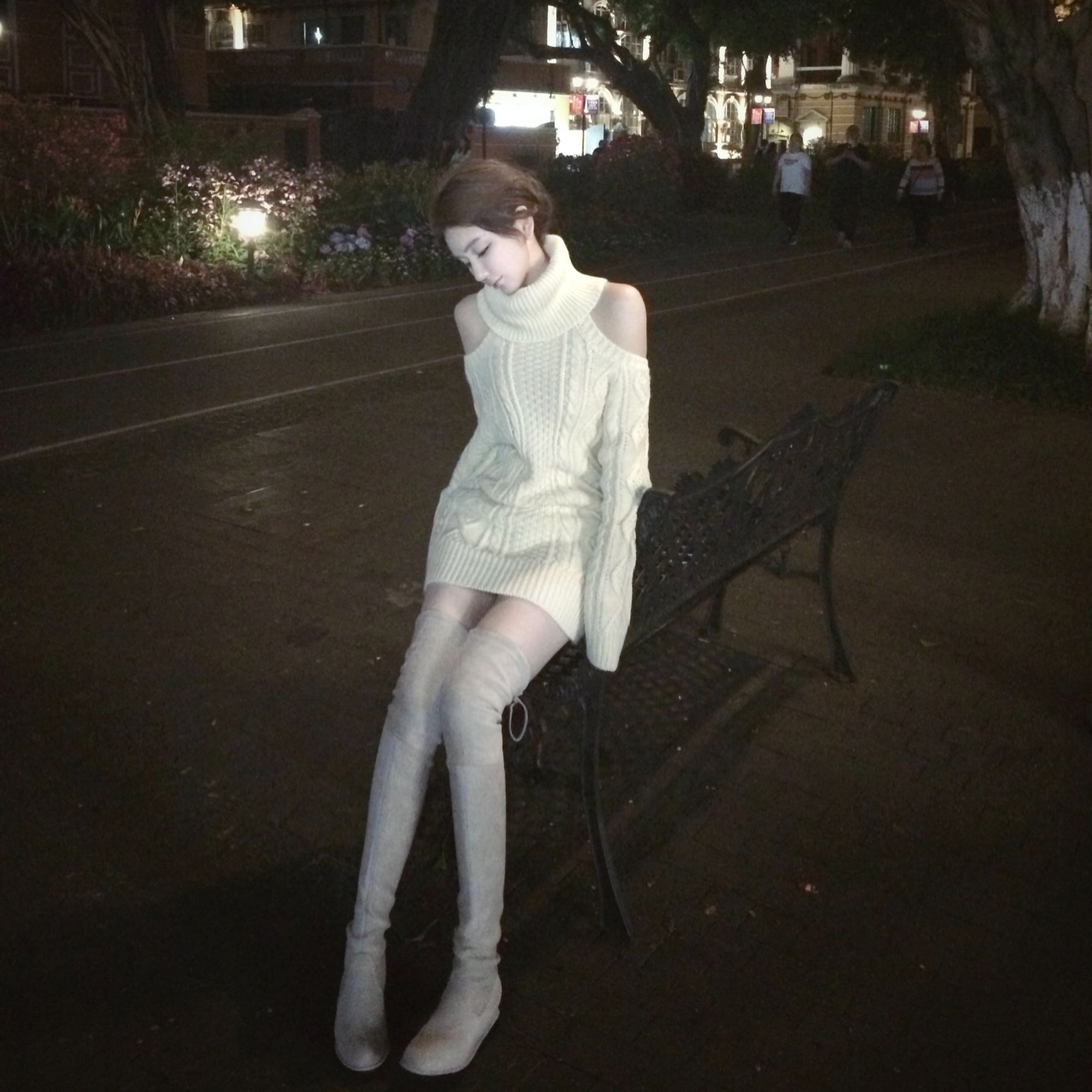 WW定制「安妮日记」针织时尚休闲加厚冬季保暖小众设计感毛衣