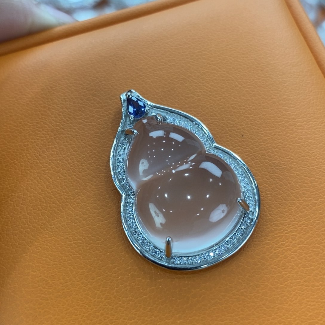 石英质玉吊坠(赠链)银S925镶嵌