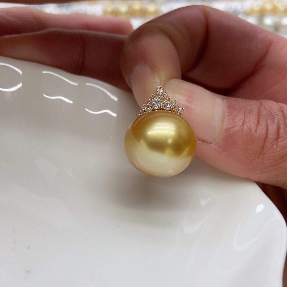 海水珍珠吊坠(不含链)18K金镶嵌