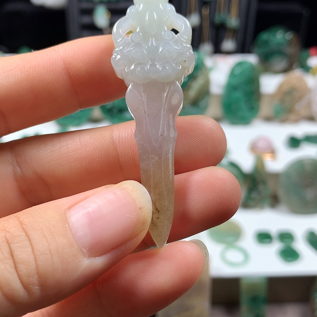 未镶嵌独山玉颈饰