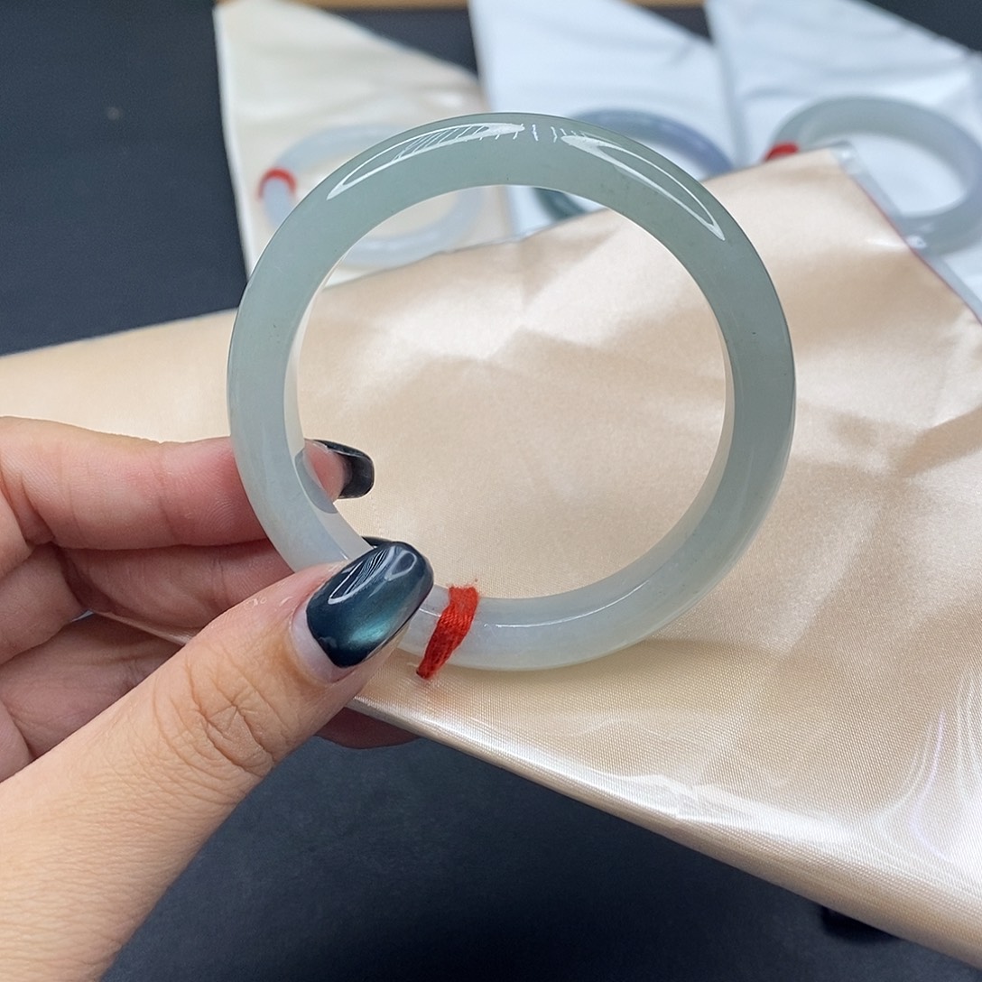 翡翠未镶嵌手镯百元手镯默认瑕疵