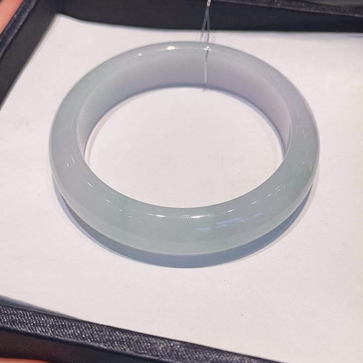 翡翠未镶嵌手镯翡翠手镯