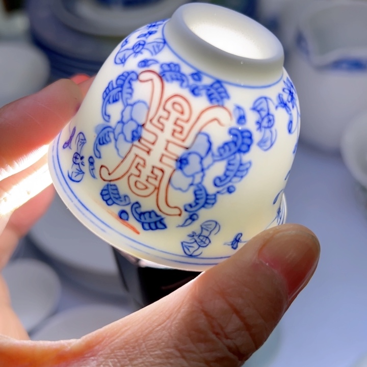 杯手绘微瑕品茗杯一个