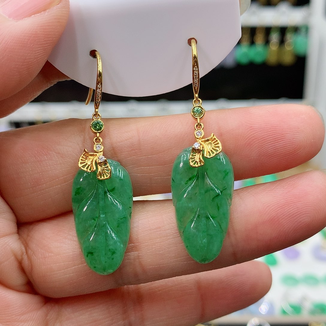 翡翠耳饰18K金镶嵌的