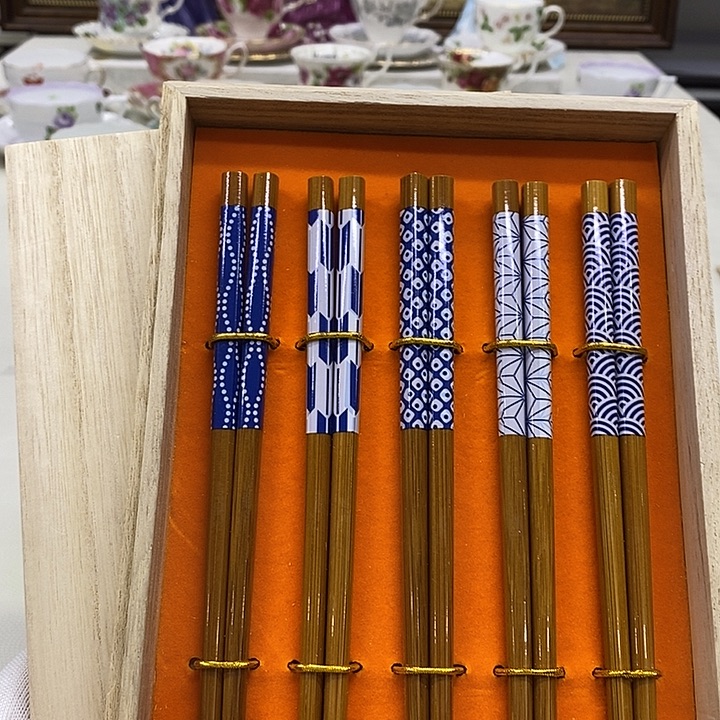 摆件进口瓷器美美美