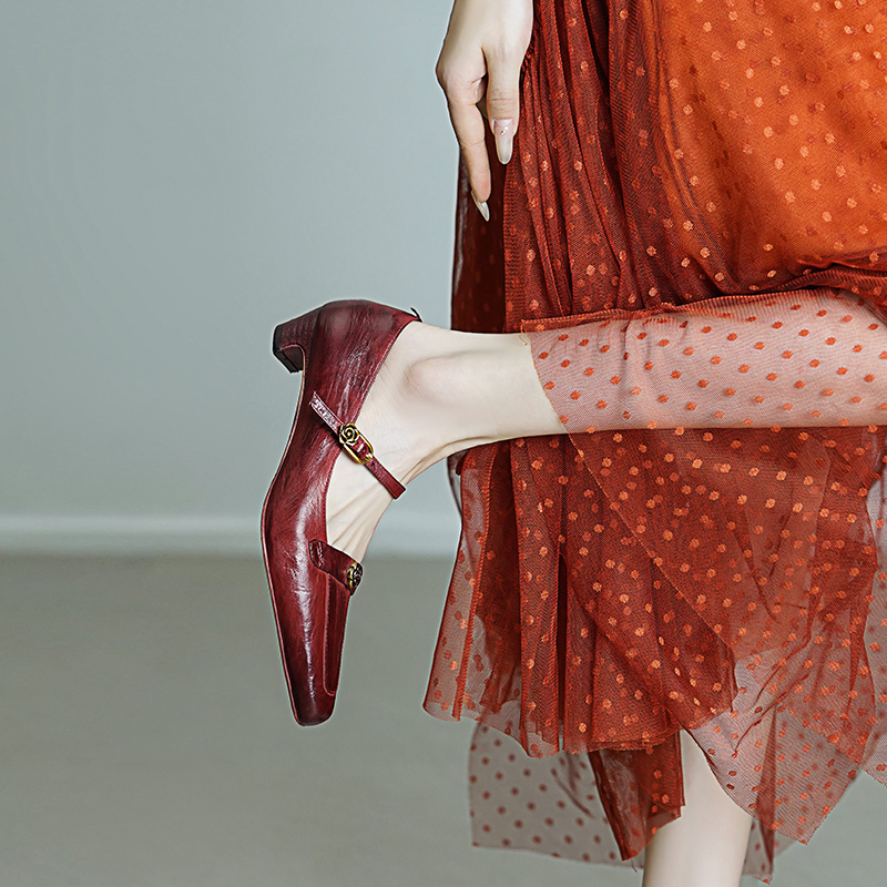 水洗马皮3cm粗跟尖头山茶花玛丽珍鞋浅口单鞋H128-5