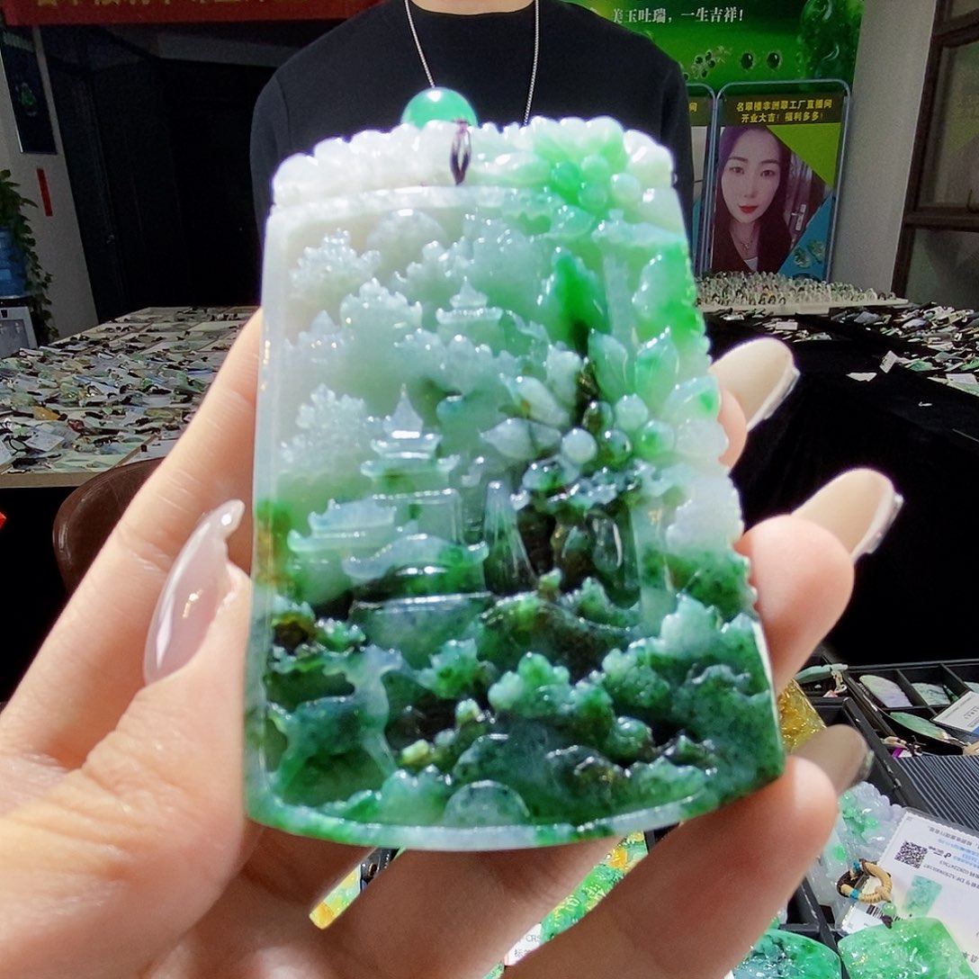 颈饰未镶嵌翡翠翡翠