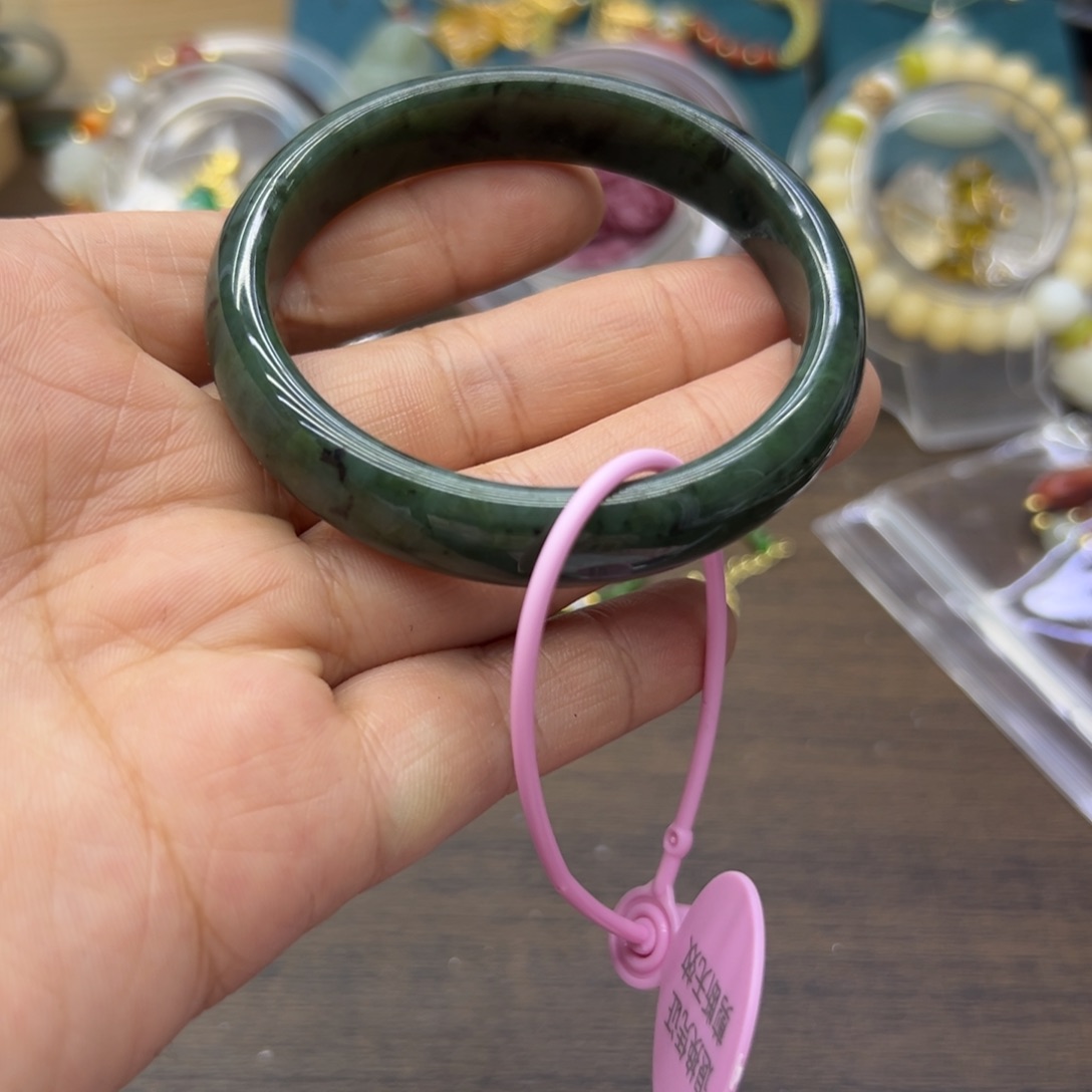 和田玉未镶嵌手镯54圈围388