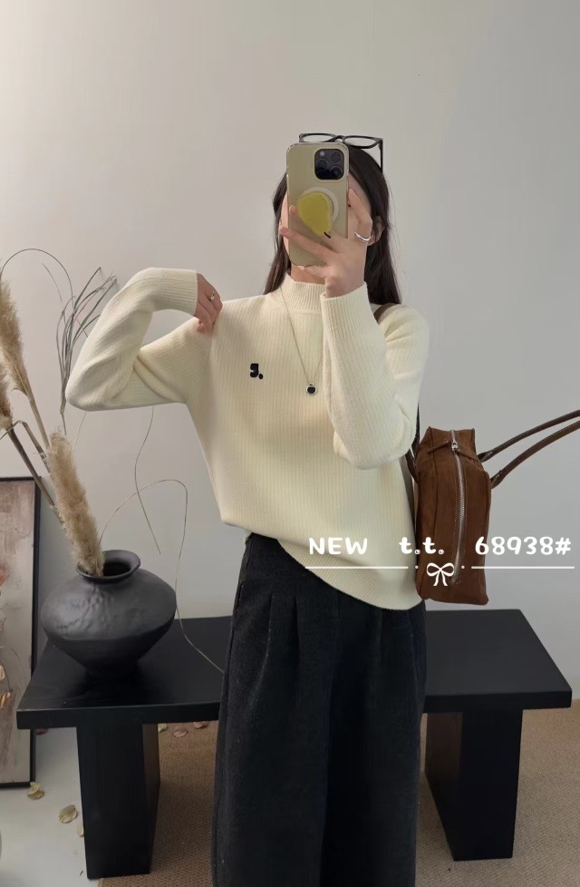 68938 C字刺绣百搭珍珠绒毛衣上衣